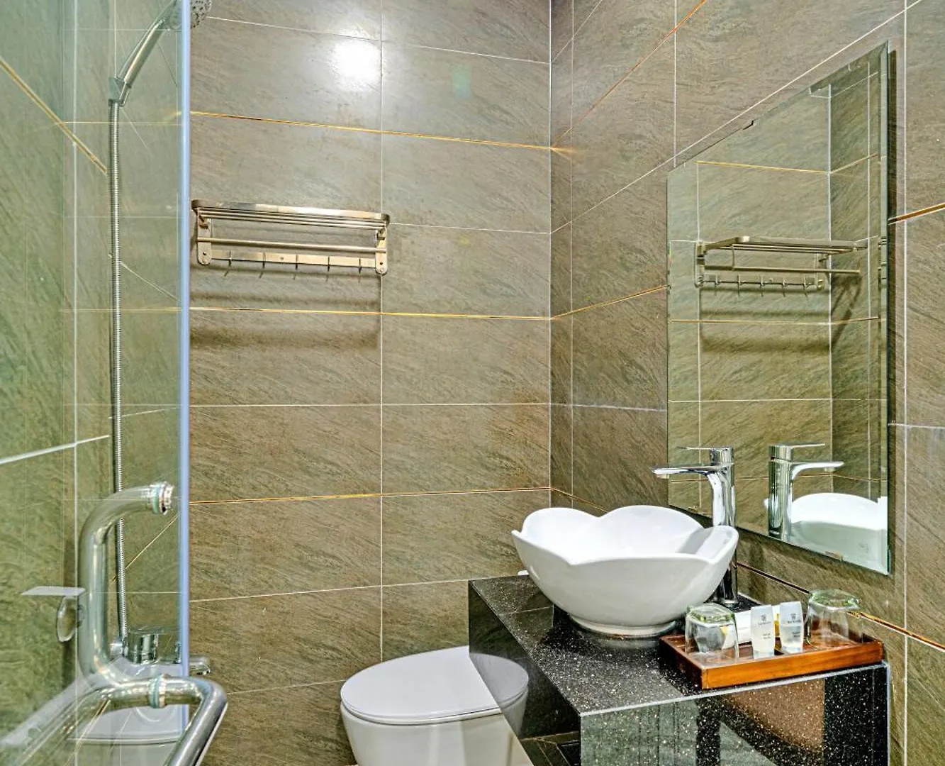 ***  66 Tran Ba Giao Go Vap Hotel Ho Chi Minh-Byen Vietnam